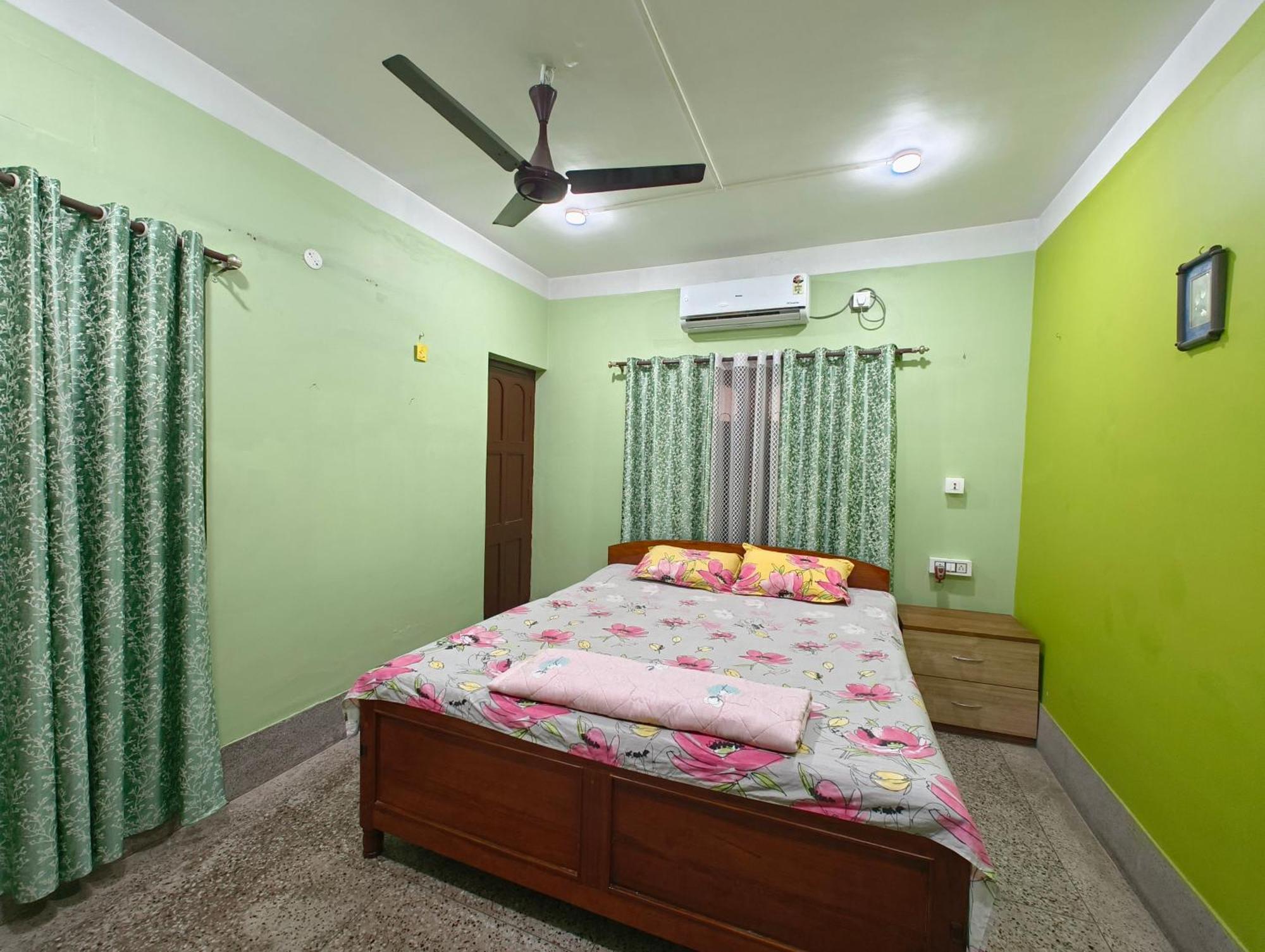 Anjali Homestay - 10 Mins From Airport Sziliguri Kültér fotó